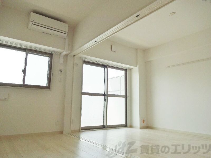 フランディル・オーラ江坂の物件内観写真