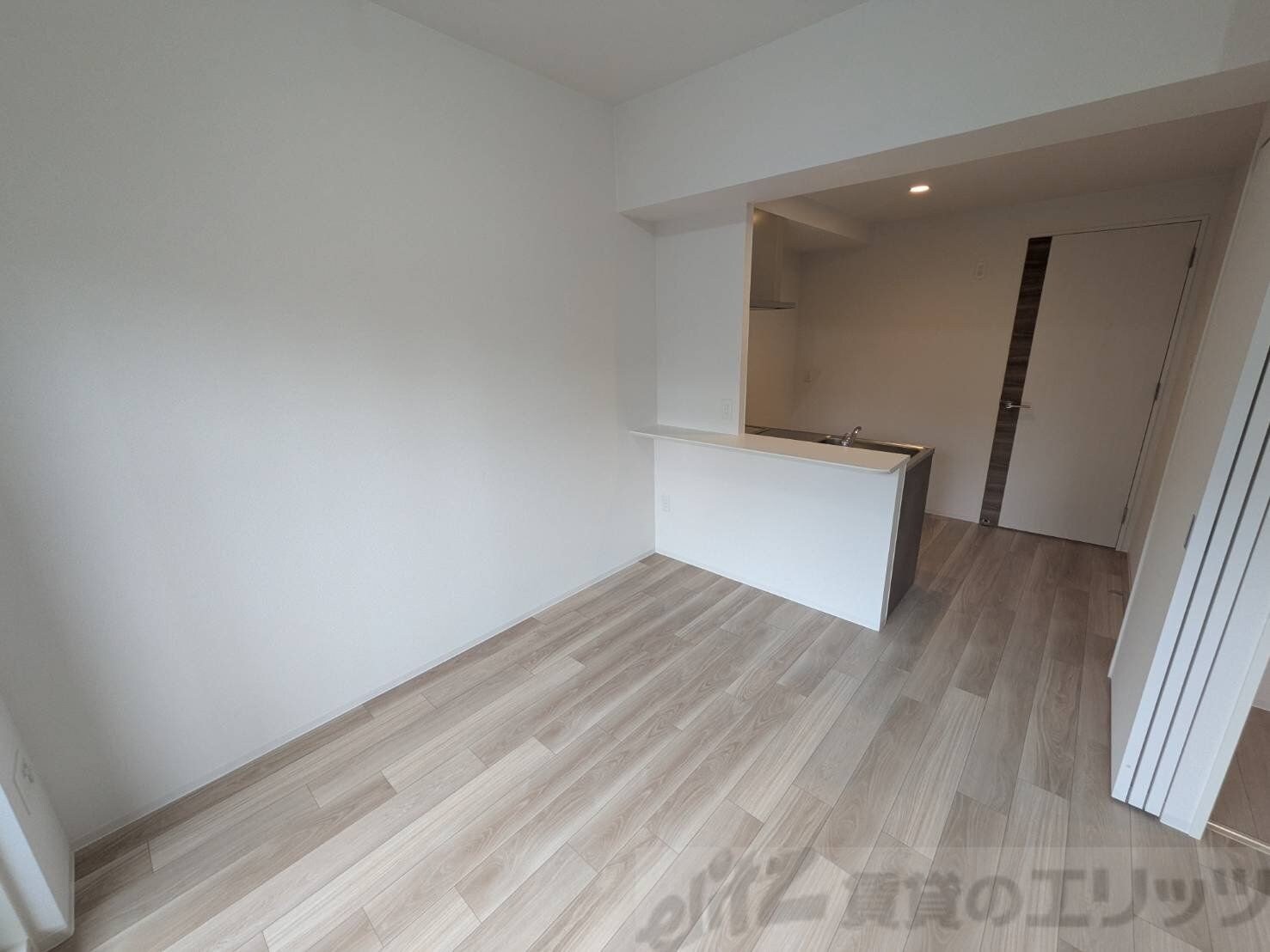 セレニテ江坂エクラの物件内観写真