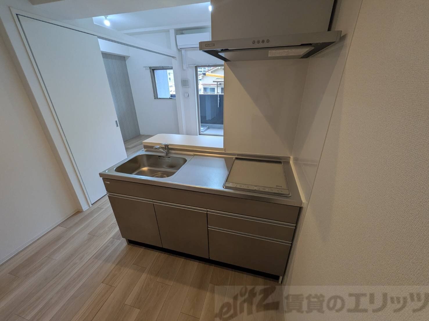 セレニテ江坂エクラの物件内観写真