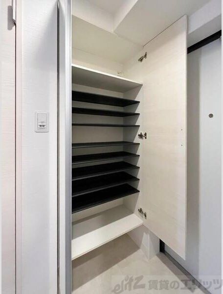 Alivis北梅田の物件内観写真