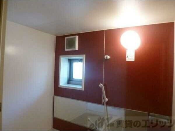 ローズタウンIIIの物件内観写真