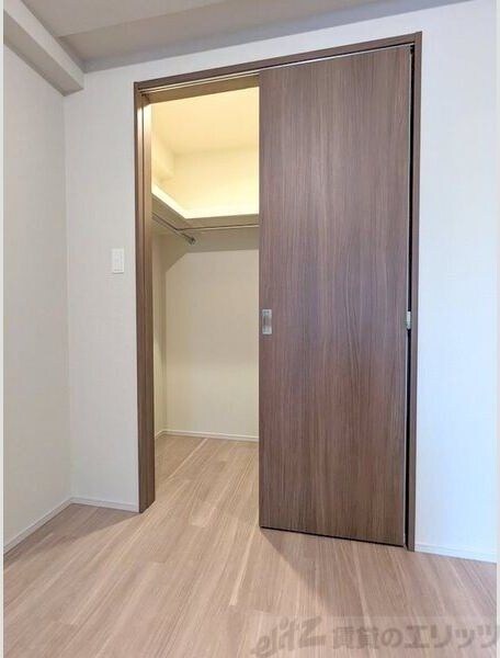 エスリード箕面船場阪大前の物件内観写真