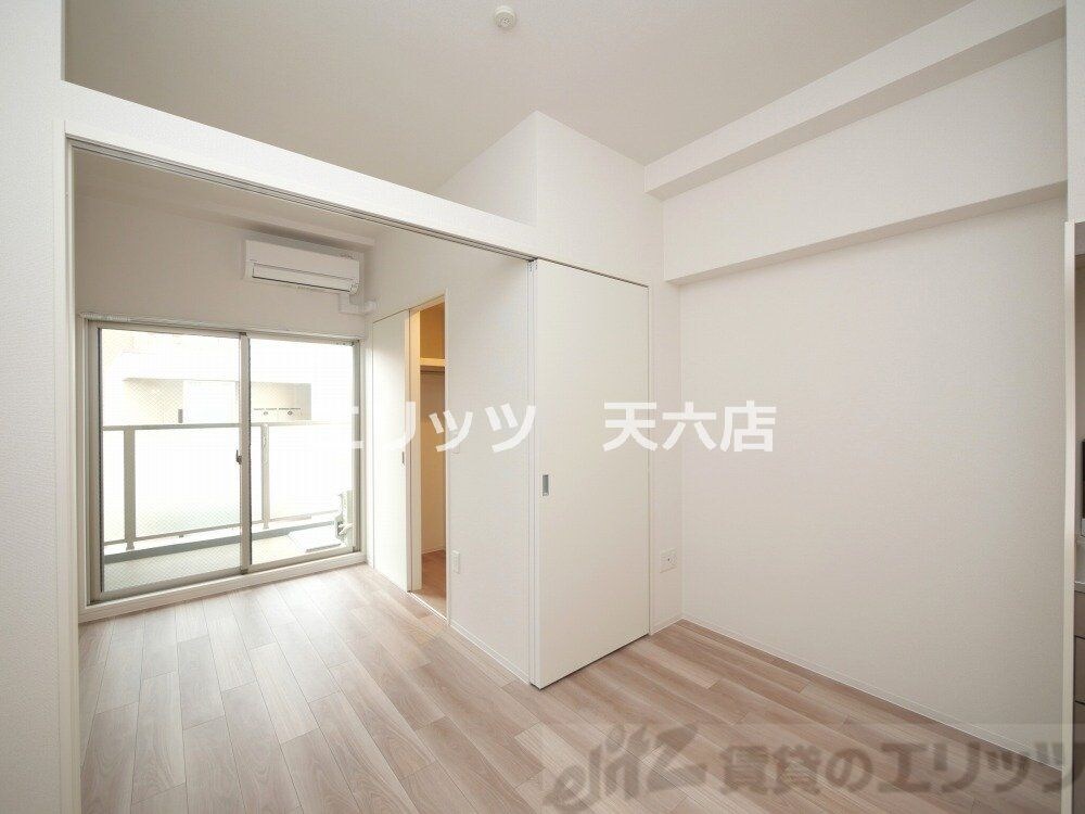 セレニテ新大阪エクラの物件内観写真
