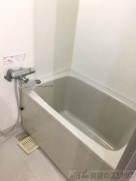 ロイヤルレジデンス新大阪の物件内観写真