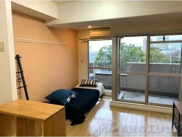 サンロワール江坂の物件内観写真