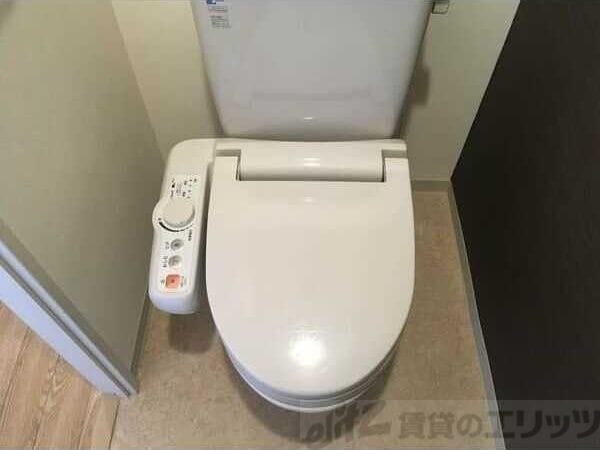 サンロワール江坂の物件内観写真