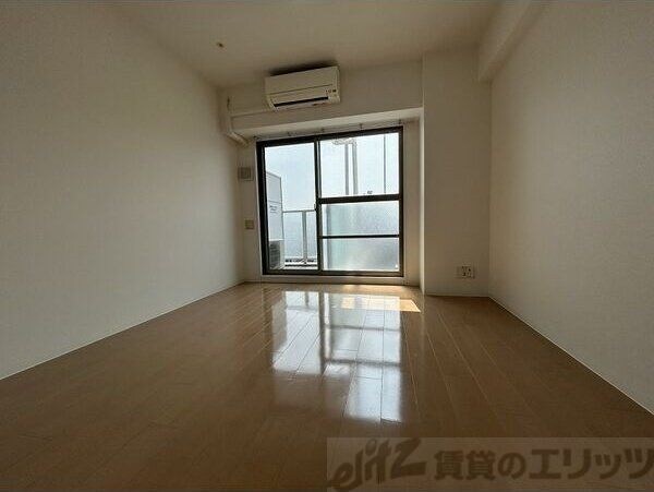 APRILE南森町の物件内観写真