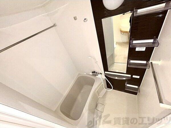 APRILE南森町の物件内観写真