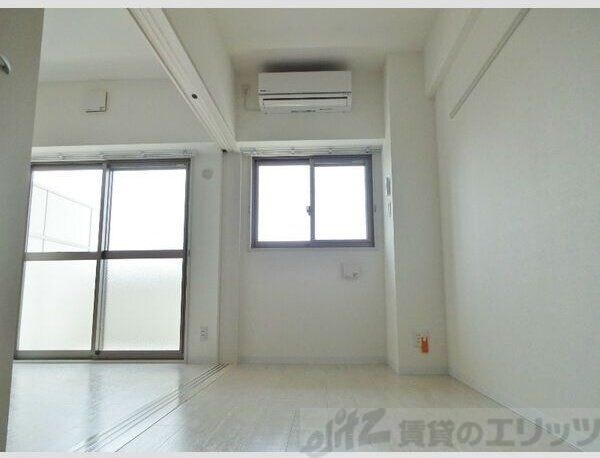 フランディル・オーラ江坂の物件内観写真