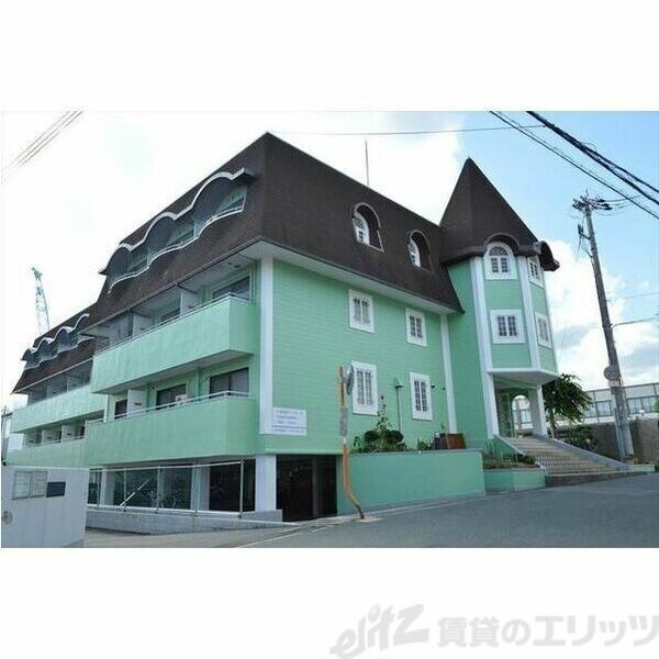 グリーンライフ西宿の物件外観写真