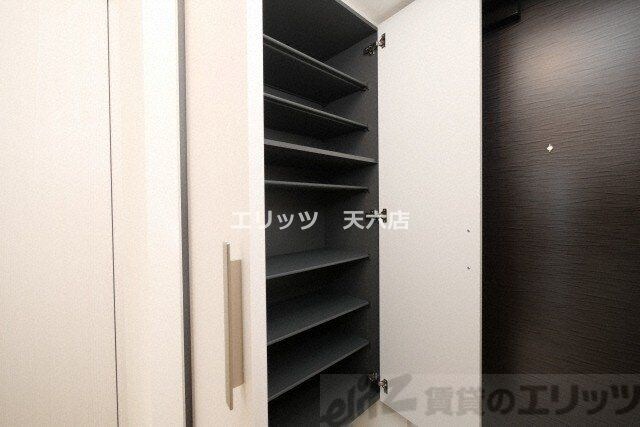 シーズンフラッツ梅田NORTHの物件内観写真