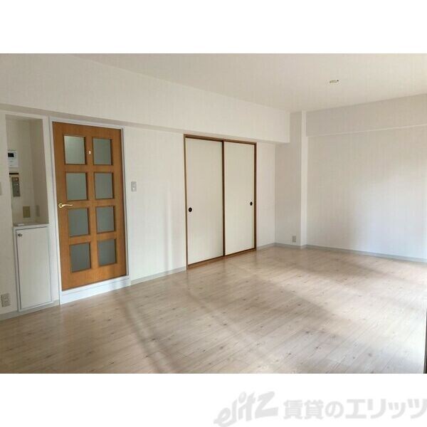 アーバンパーク緑地公園の物件内観写真