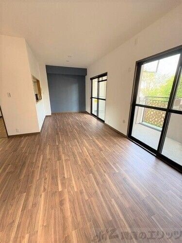 高槻・阿武山九番街東２号棟の物件内観写真