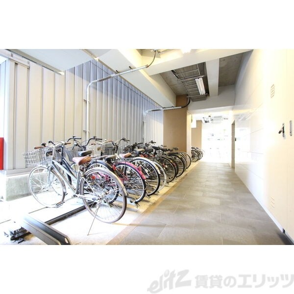 アスール江坂3rdの物件内観写真