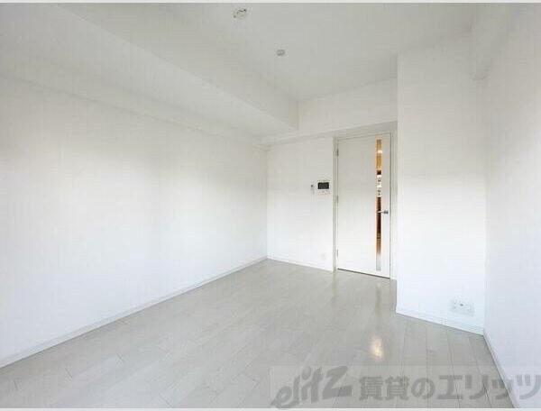 S-RESIDENCE江坂Eminenceの物件内観写真