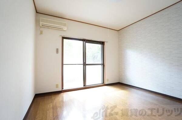 セレント茨木鮎川の物件内観写真