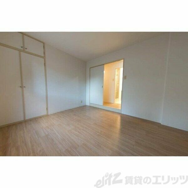 サン春日第2マンションの物件内観写真