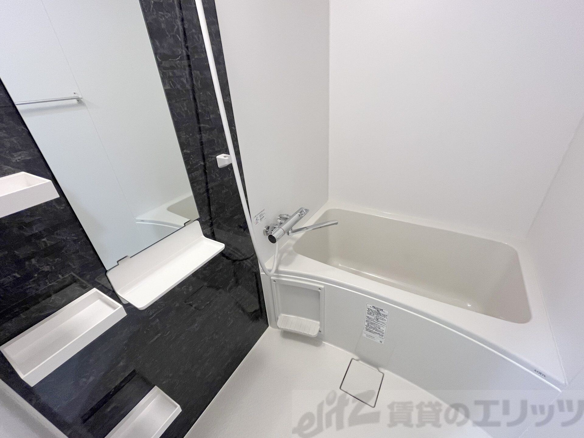 セレニテ江坂ミラクの物件内観写真