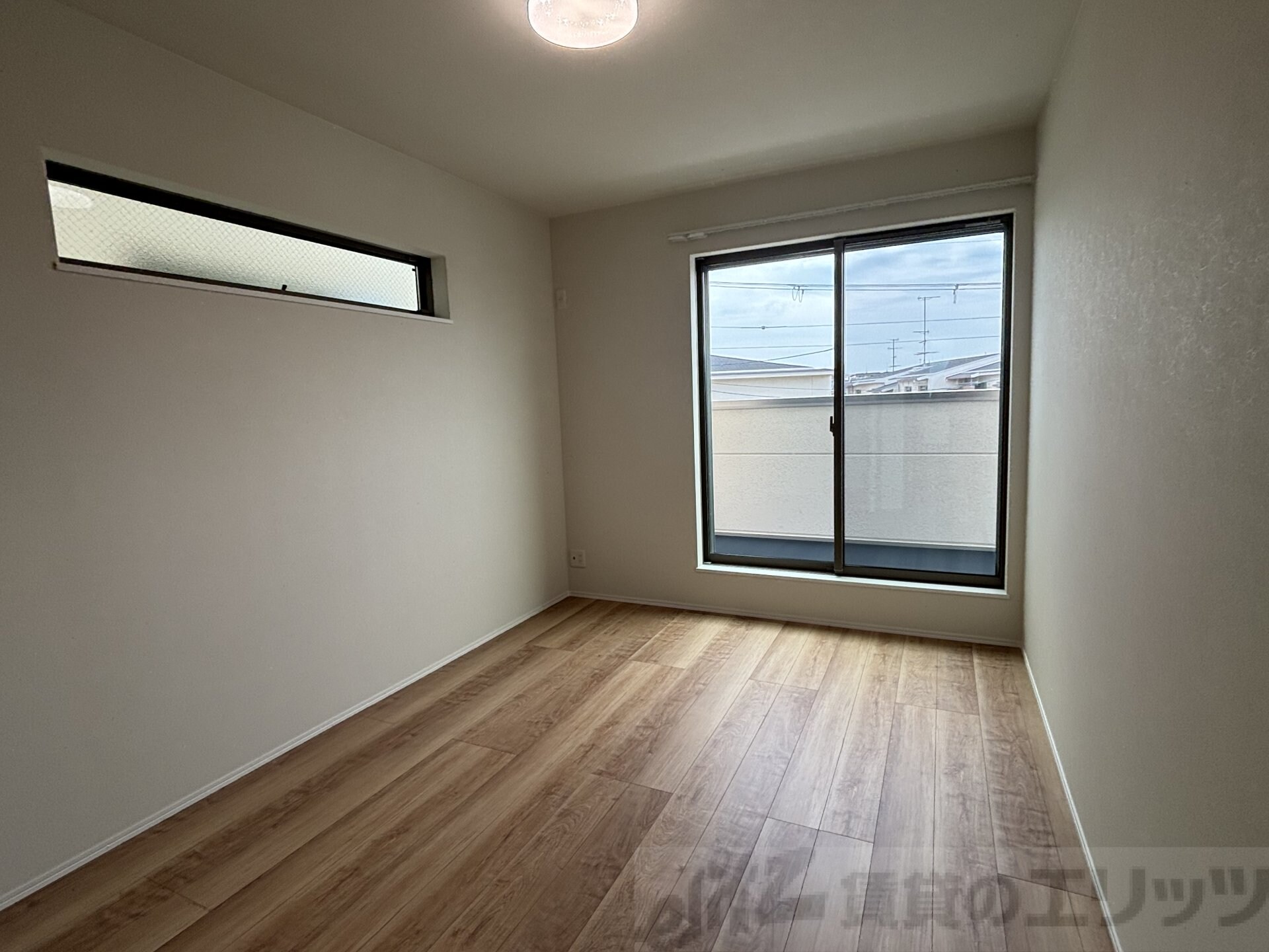 ファミリエ津之江D棟の物件内観写真