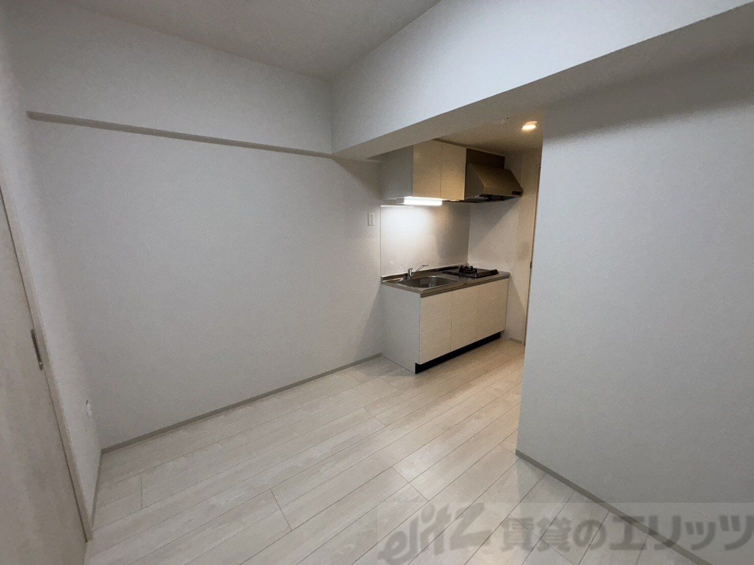 ライブガーデン江坂IXの物件内観写真