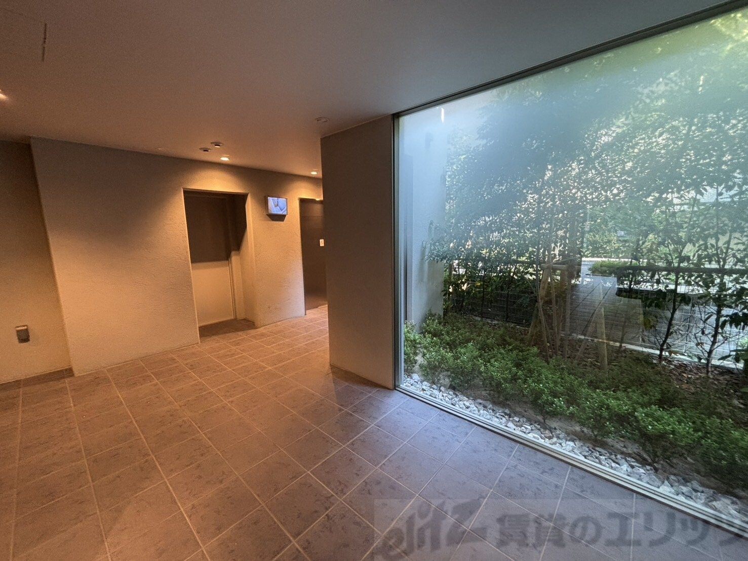 ライブガーデン江坂IXの物件内観写真