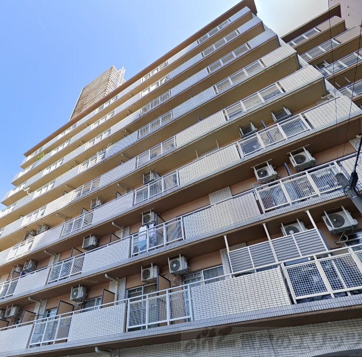 ホワイトハイツカドタの物件外観写真