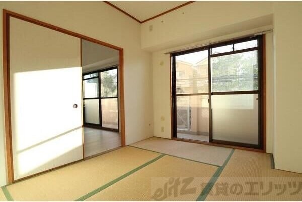 カーサ　ソレアードの物件内観写真