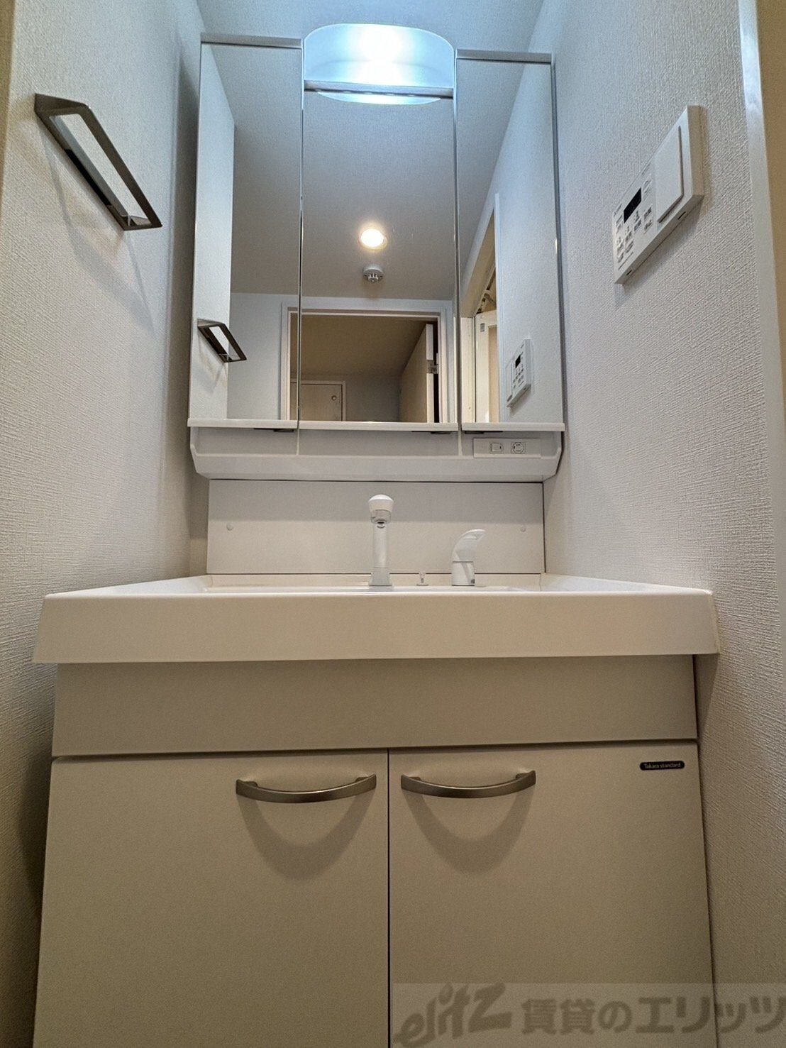 ライブガーデン江坂IXの物件内観写真