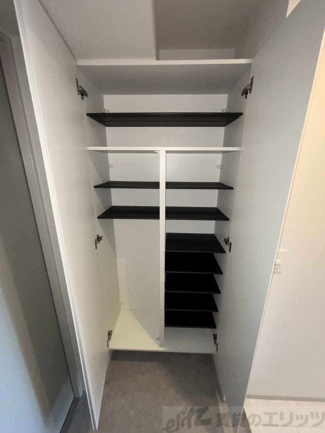 ライブガーデン江坂IXの物件内観写真