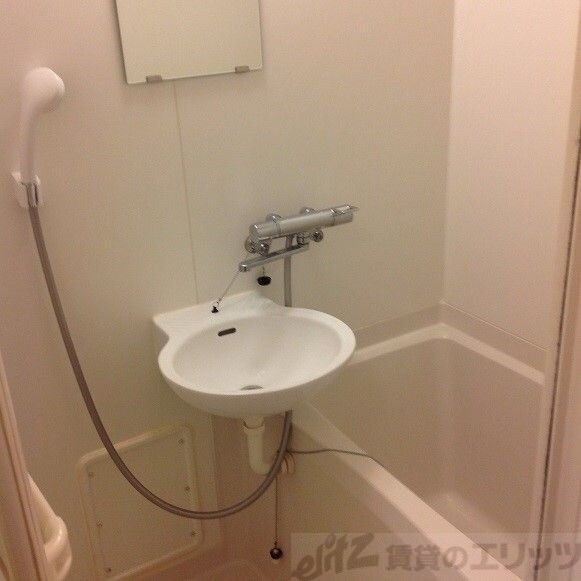 レオパレスカリオストロの物件内観写真