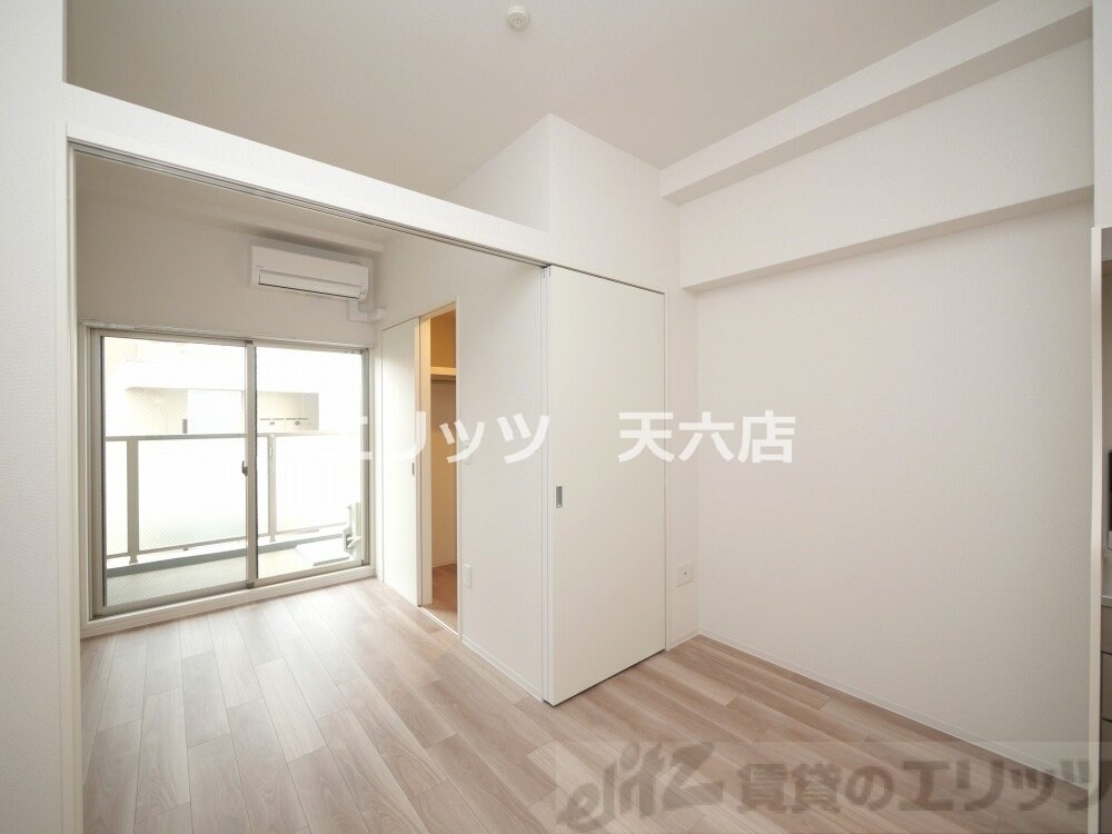 セレニテ新大阪エクラの物件内観写真