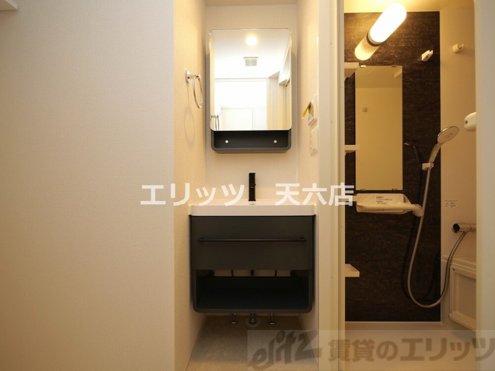 セレニテ新大阪エクラの物件内観写真