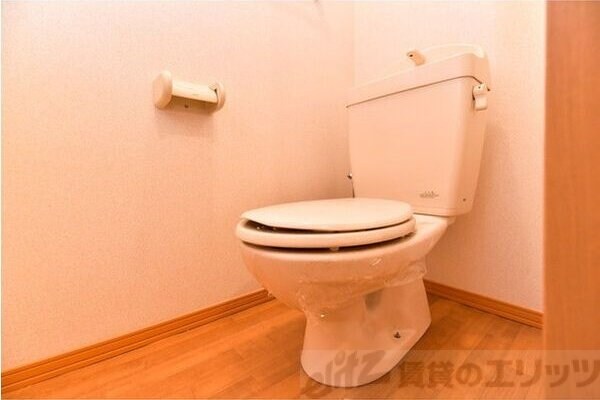 アゼリアコートの物件内観写真