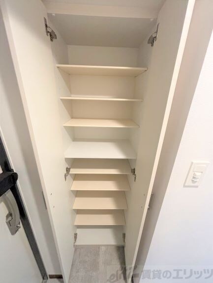 ライブガーデン江坂VIIIの物件内観写真