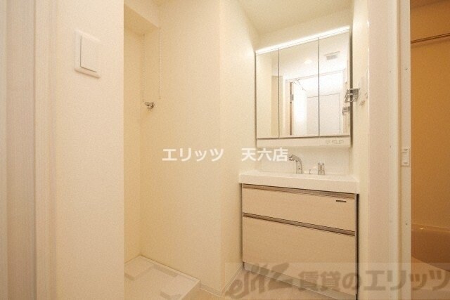 シーズンフラッツ梅田NORTHの物件内観写真