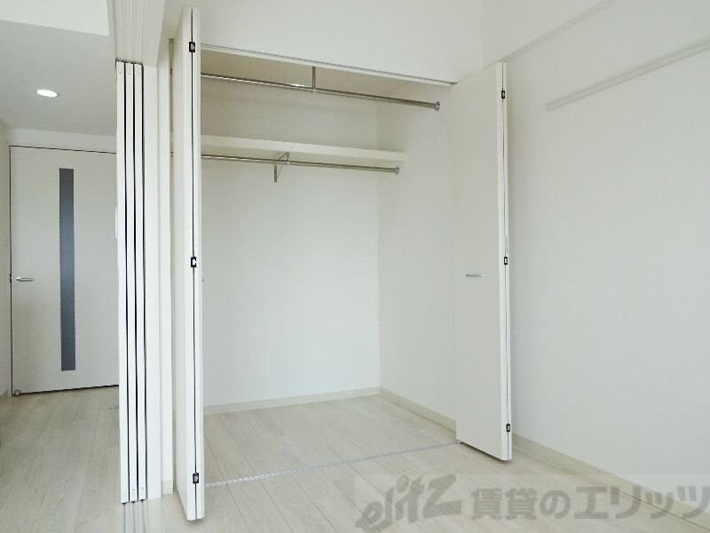 フランディル・オーラ江坂の物件内観写真