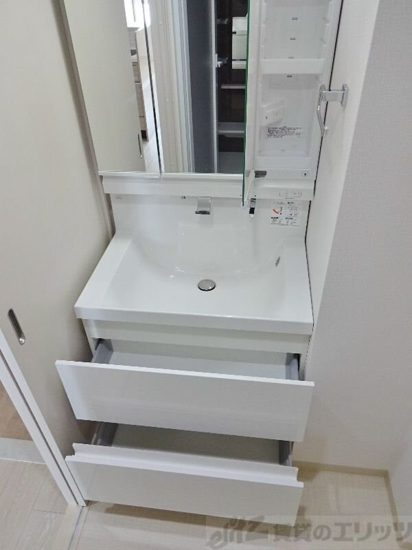 フランディル・オーラ江坂の物件内観写真