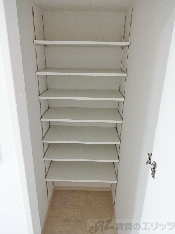 フランディル・オーラ江坂の物件内観写真