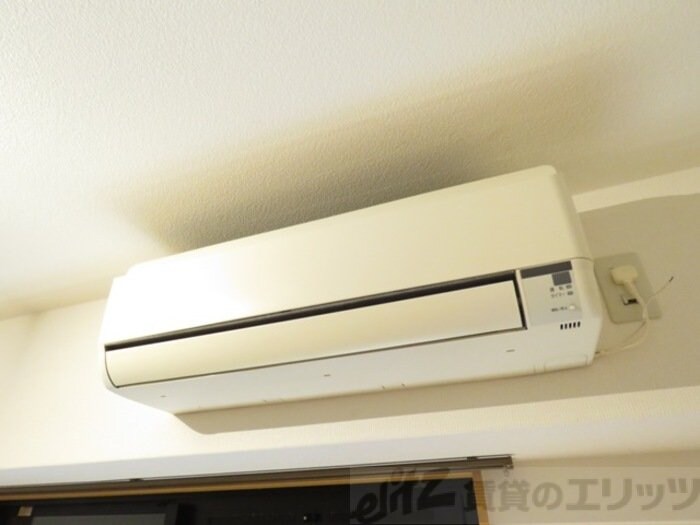 ラトゥール江坂の物件内観写真