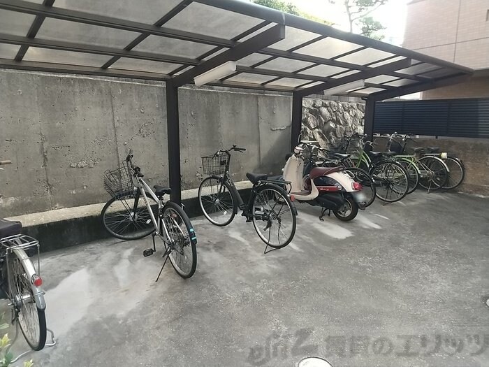 ラトゥール江坂の物件内観写真