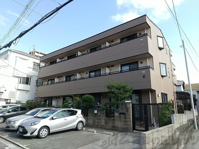 ラトゥール江坂の物件内観写真