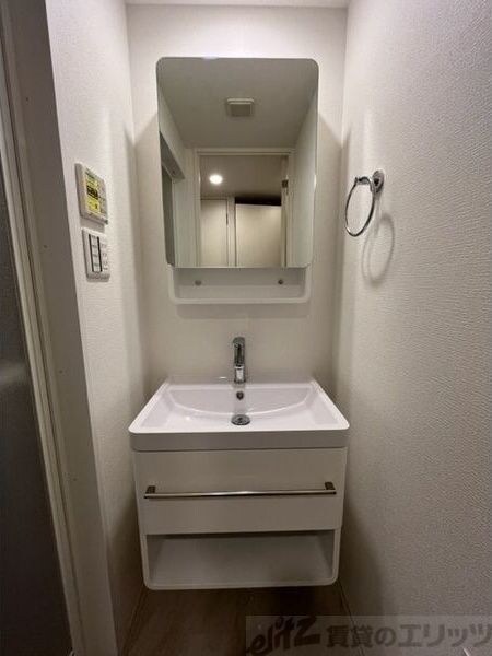 アドバンス江坂ラシュレの物件内観写真