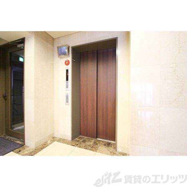 アスール江坂の物件内観写真