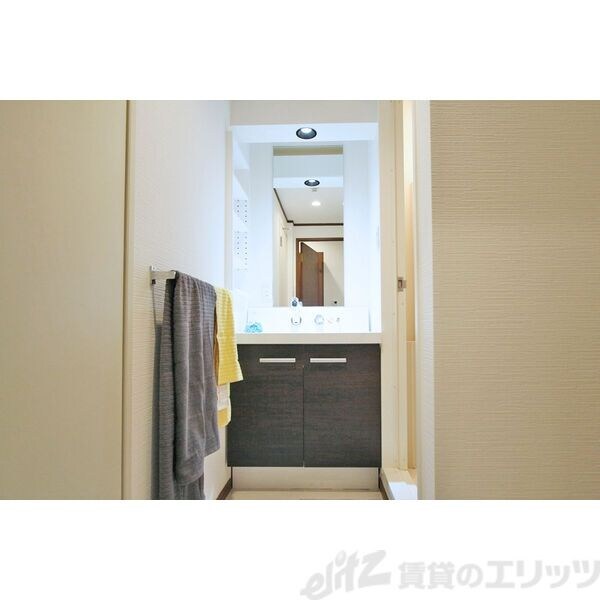 アスール江坂の物件内観写真