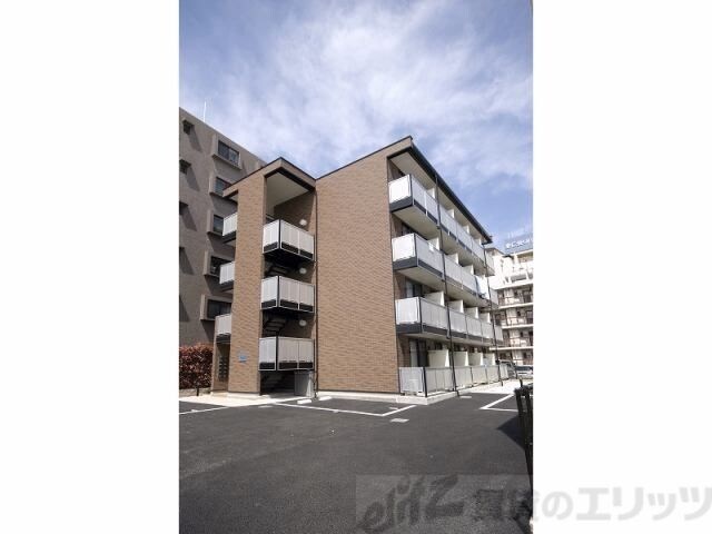 レオパレスヴェルデ古曽部の物件外観写真