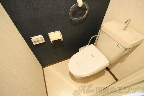 アスール江坂の物件内観写真