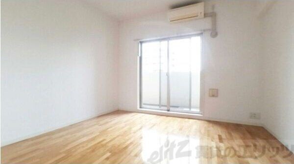 アスリート江坂II番館の物件内観写真