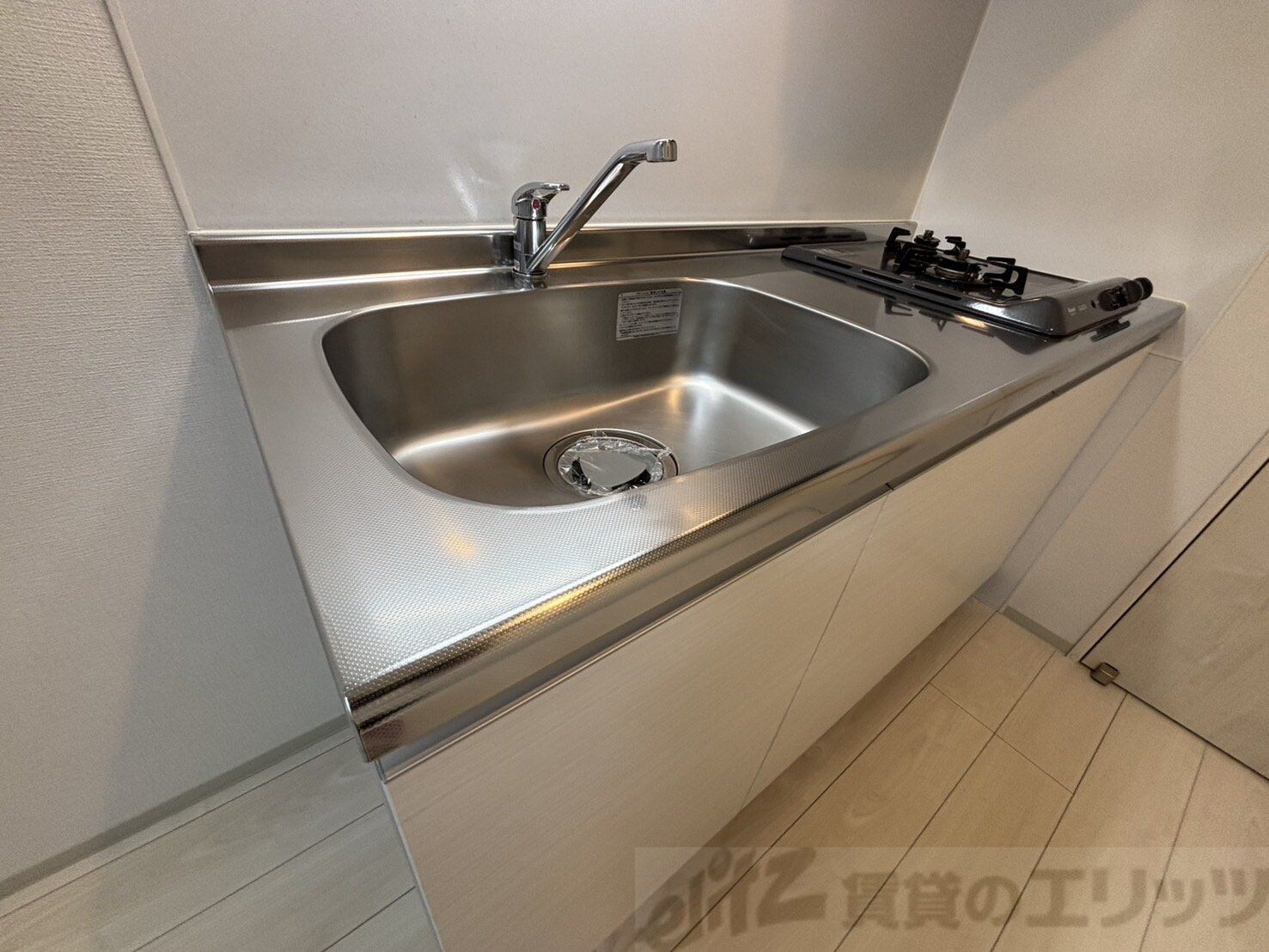 ライブガーデン江坂IXの物件内観写真