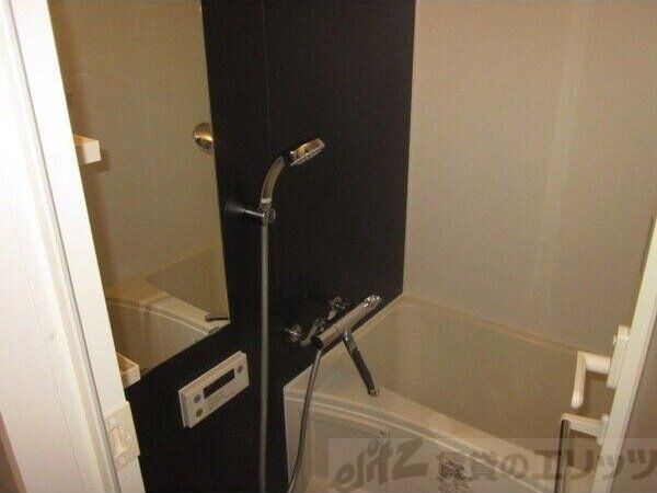 コンフォリア江坂広芝町の物件内観写真