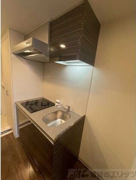 コンフォリア江坂広芝町の物件内観写真